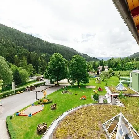 Hotel Trebesingerhof 4*